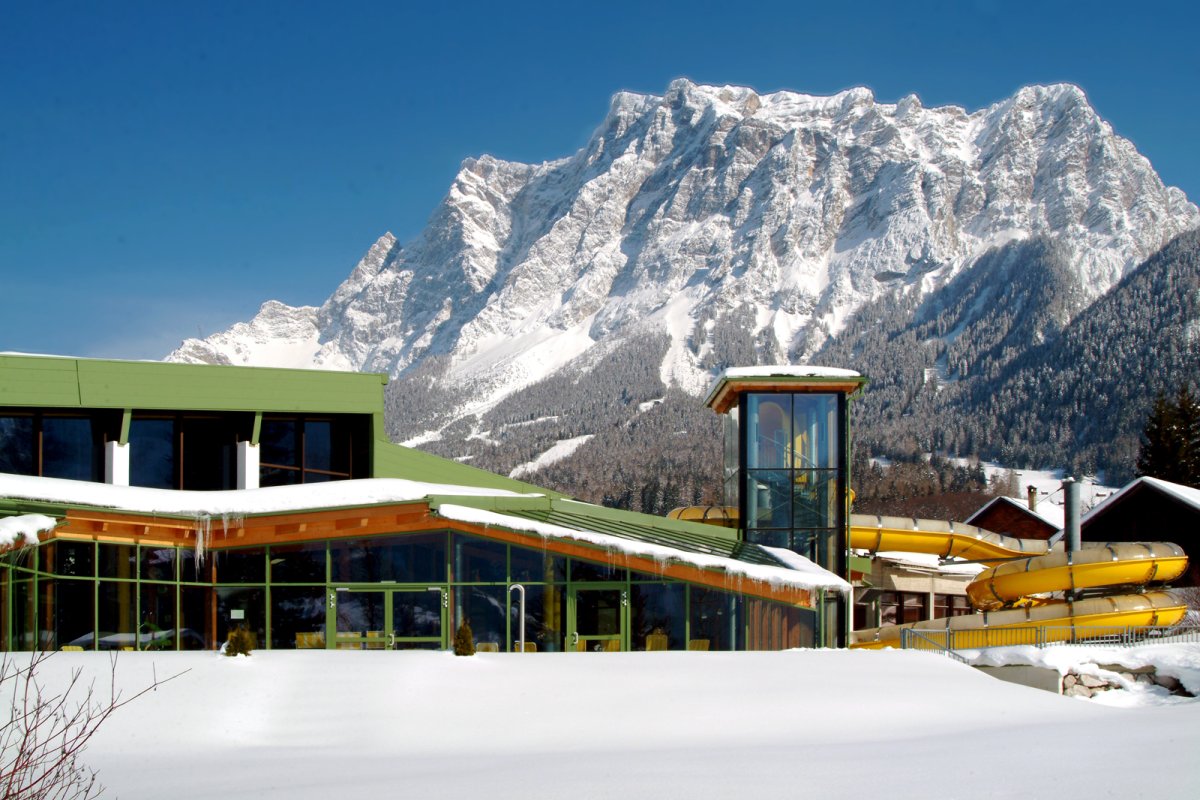 c_familienbad_ehrwald_winter_1_1.jpg